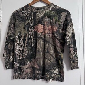 Field & Stream Kids Mossy Oak Long Sleeve T-shirt - Size Medium